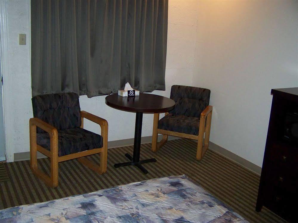 Battlefords Inn North Battleford Eksteriør billede